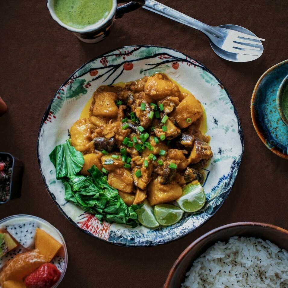 Burmese Potatoes and Mushroom Curry